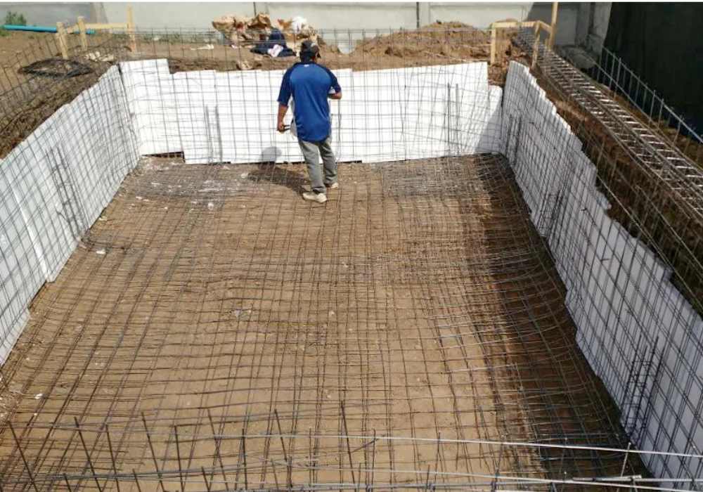 Se busca técnico en construcción de piscinas y áreas recreativas